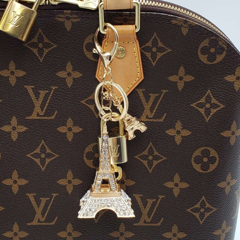 LV Authentic Gold Padlock 🔒 Key Set w/ Unbranded Eiffel Tower Keychain Charm - Picture 7 of 8